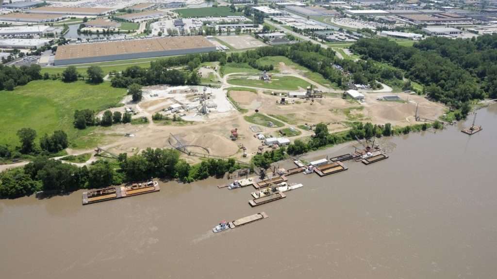 10 U.S. River Towns With Old World Charm That Will Steal Your Heart 9 Charles Missouri place river lake