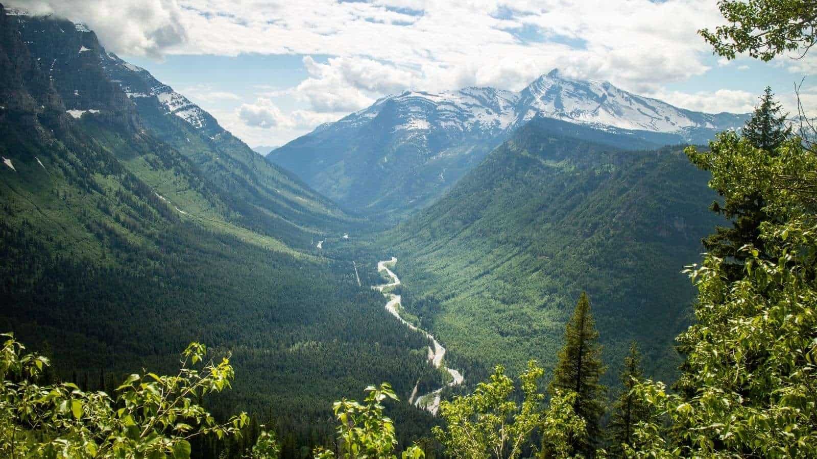 23 American Scenic Drives With Sudden Drops, Blind Turns, and Terrifying Local Stories 13 23 American Scenic Drives With Sudden Drops, Blind Turns, and Terrifying Local Stories