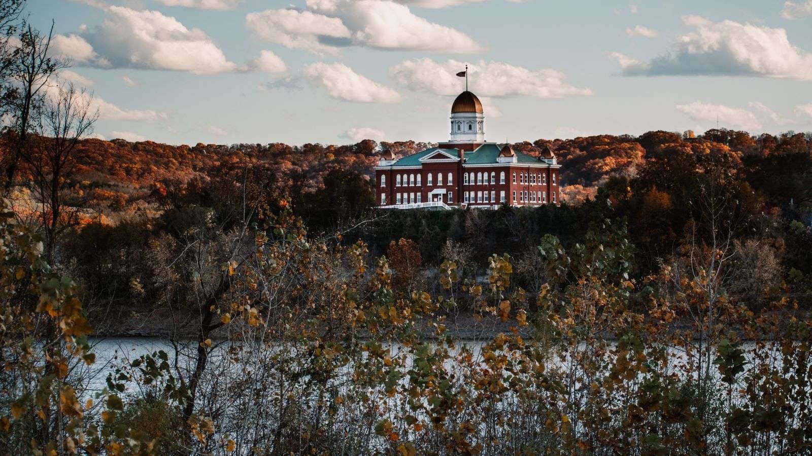 17 Hidden Wine Regions in the U.S. That Only Locals Know 10 Hermann Missouri place