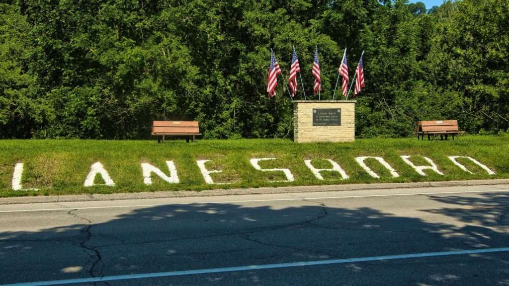 24 Small American Towns That Feel Like a Total Escape From Reality 21 Lanesboro Minnesota place