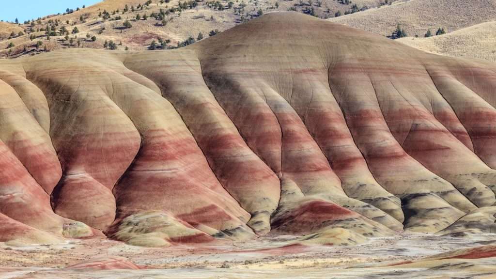 22 Unbelievable Natural Wonders in America That Feel Like Another Planet 15 The Painted Hills Oregon place