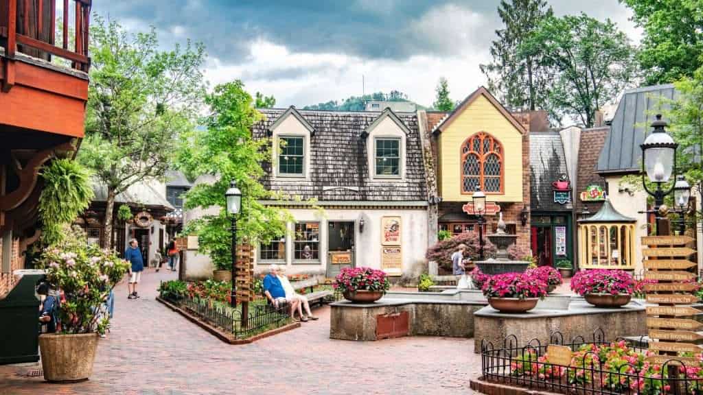 20 U.S. Destinations Perfect for Fall That Aren’t New England 11 Gatlinburg Tennessee place