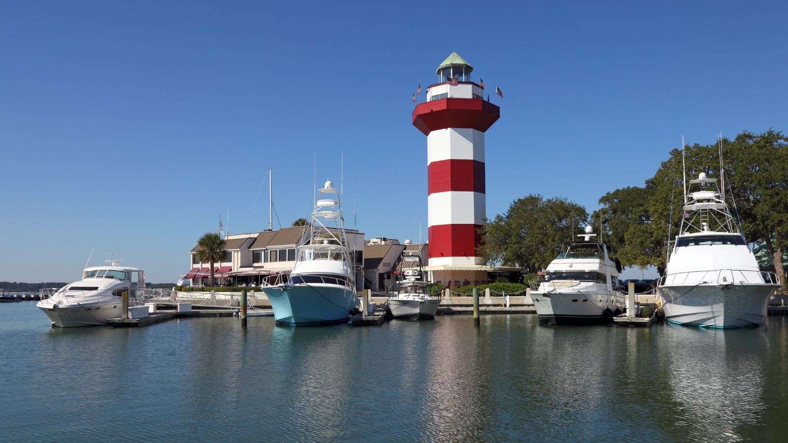 18 Dreamy Island Escapes in the U.S. You’ll Want to Visit 10 Hilton Head Island South Carolina place boat beach water