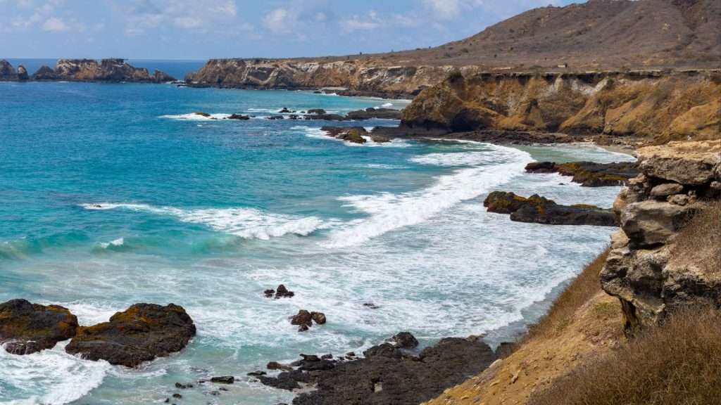 10 South American Natural Wonders Away From the Crowds 5 Isla de la Plata Ecuador place beach