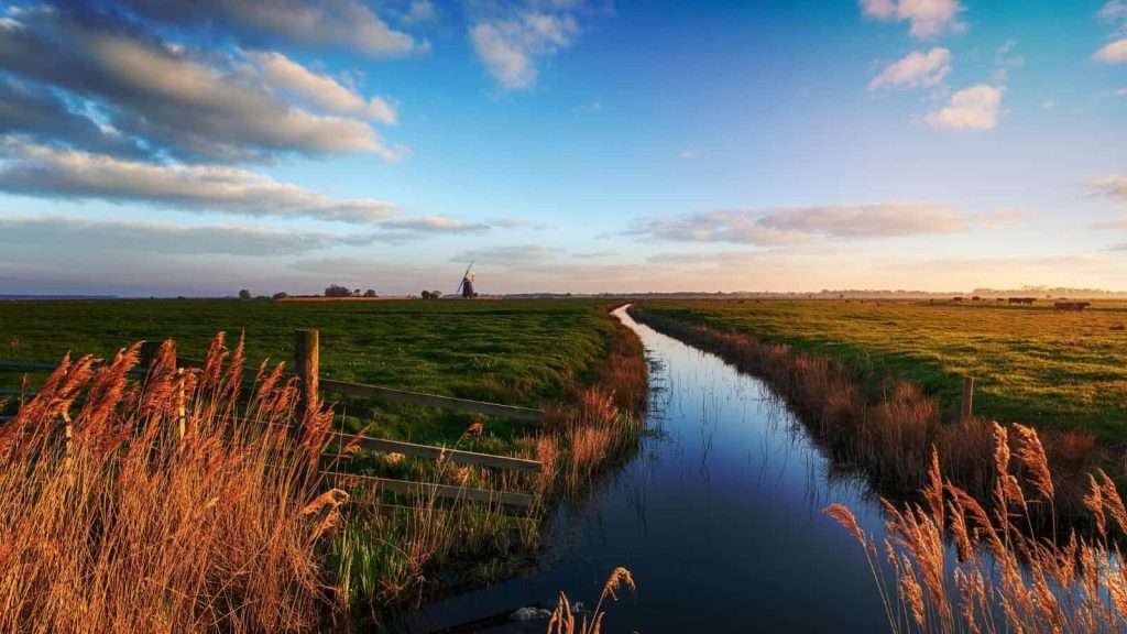 10 British Countryside Retreats That Are Breathtakingly Beautiful 9 Norfolk Broads Norfolk place