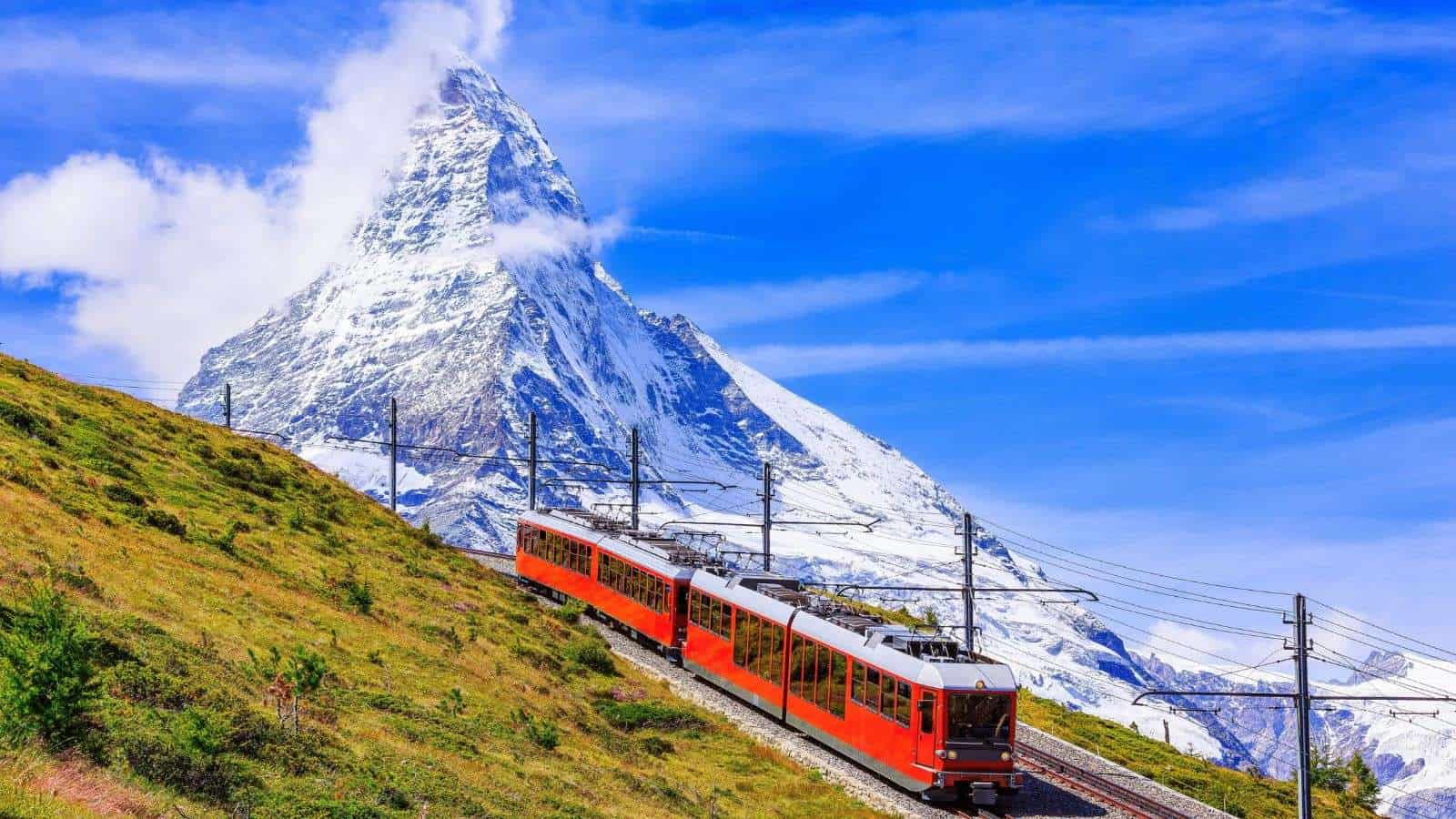 17 Scenic Mountain Towns Around the World That You’ll Never Want to Leave 25 17 Scenic Mountain Towns Around the World That You’ll Never Want to Leave