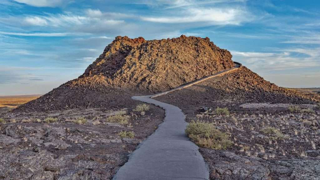 22 Unbelievable Natural Wonders in America That Feel Like Another Planet 7 Craters of the Moon National Monument Idaho