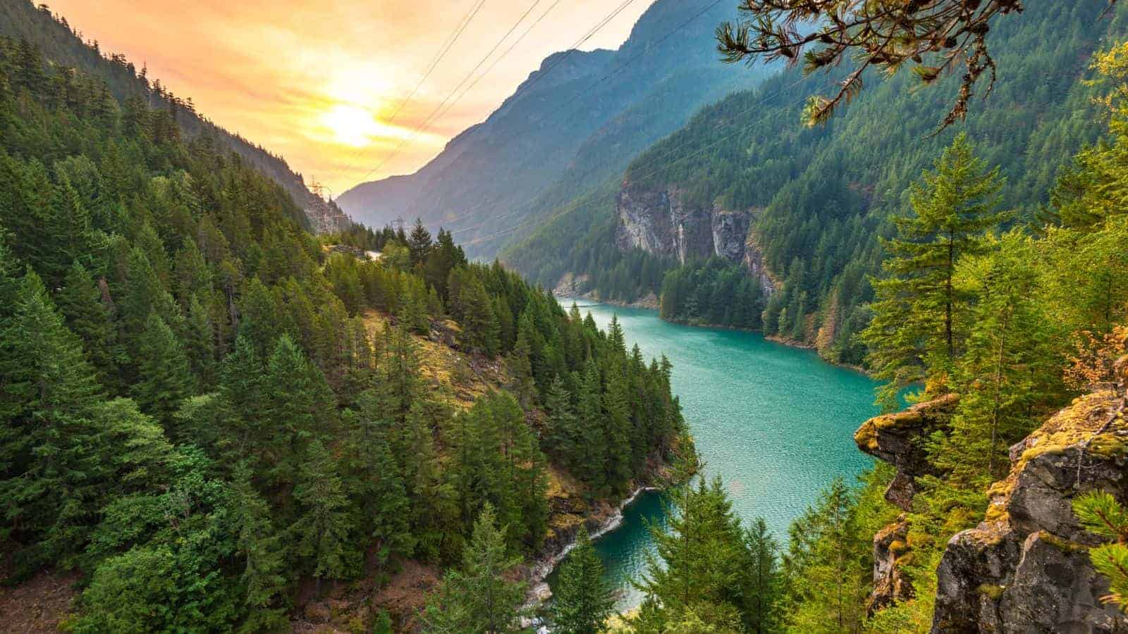14 Remote U.S. Lakes Perfect for a Peaceful Retreat 18 14 Remote U.S. Lakes Perfect for a Peaceful Retreat