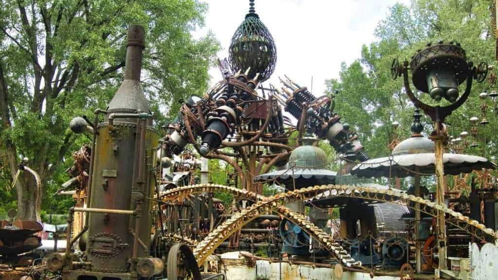 10 Lesser-Known Art Installations in the U.S. That Are Truly Unique 7 Forevertron North Freedom Wisconsin