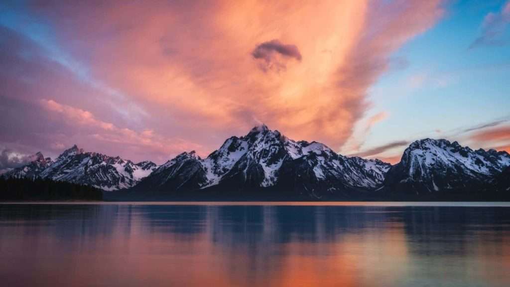 21 Breathtaking Lakes in the U.S. That Aren’t Lake Tahoe 13 Jenny Lake Wyoming