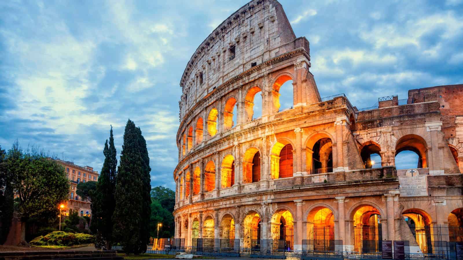 18 Destinations Where History Meets Modernity 3 Rome place