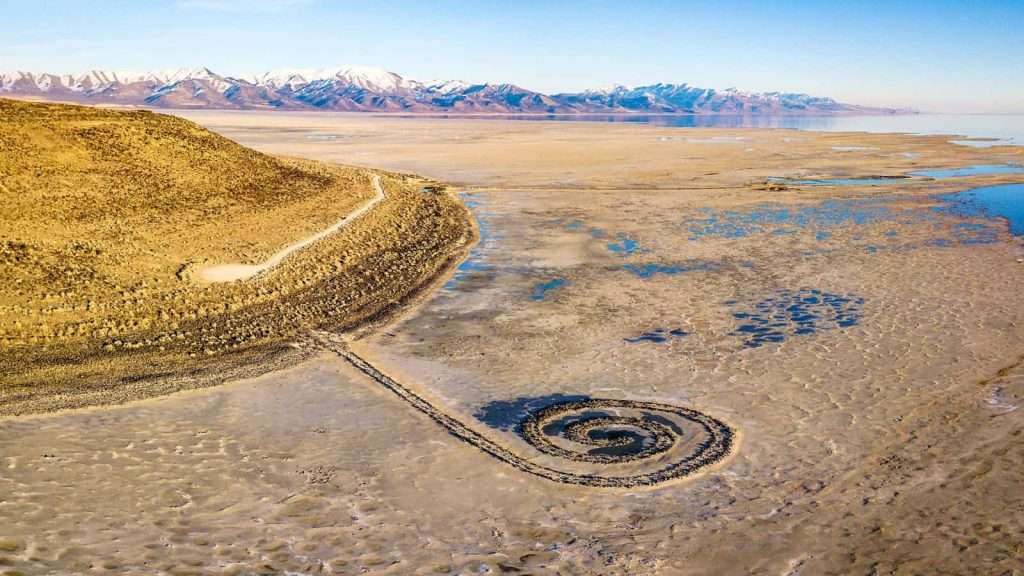 10 Lesser-Known Art Installations in the U.S. That Are Truly Unique 4 Spiral Jetty Great Salt Lake Utah