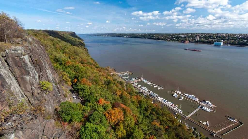 12 Historic U.S. Landmarks Off the Beaten Path 8 The Palisade Sill Connecticut River New York and Massachusetts
