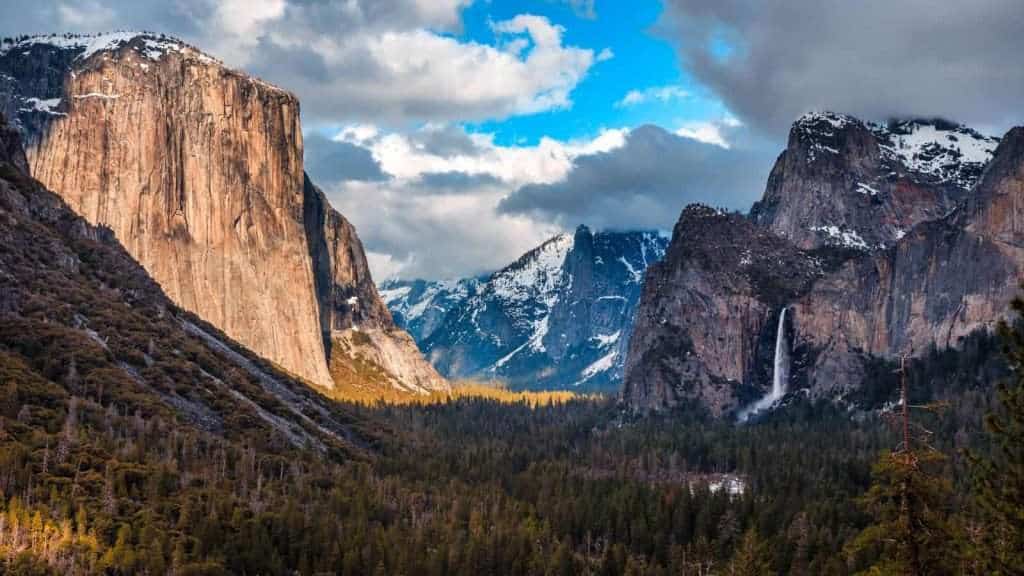 20 U.S. Hiking Trails That End Somewhere You Didn’t Expect 9 Yosemite National Park California