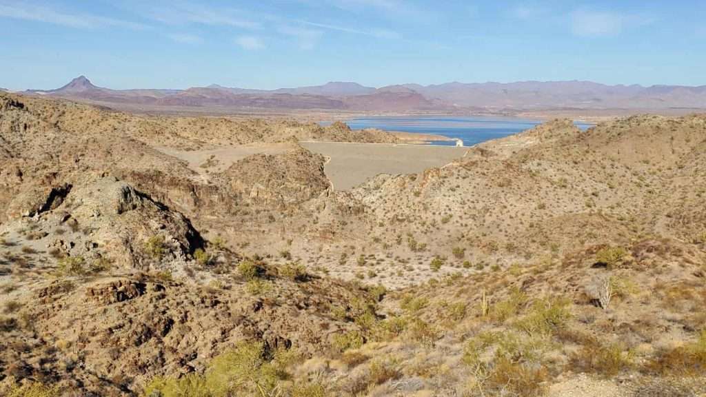 20 Desert Oases in the U.S. Southwest That Are Miraculously Serene 14 Alamo Lake State Park Arizona