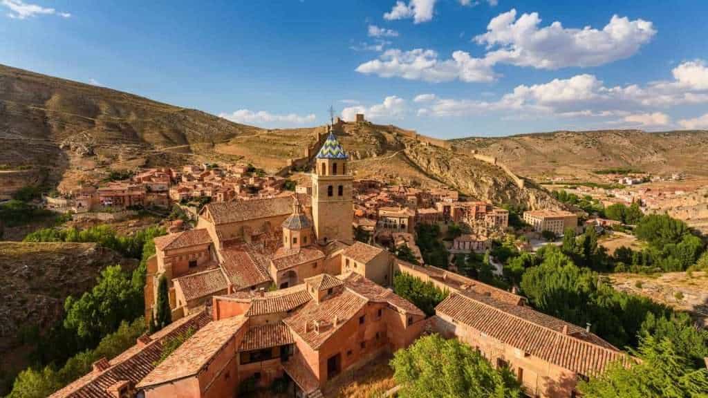 19 Fairytale Villages Around the World That Are Straight Out of a Storybook 7 Albarracin Spain