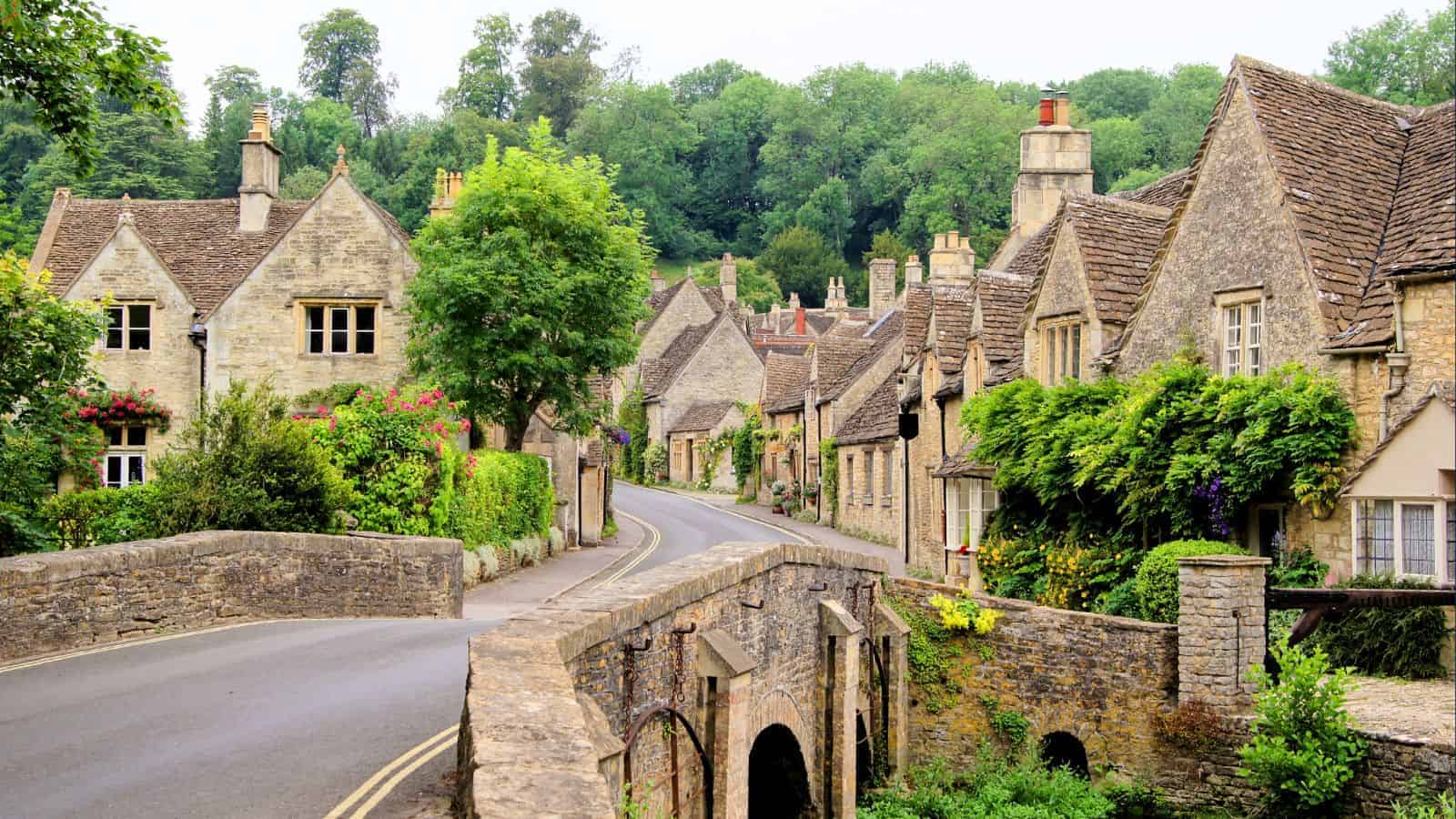 15 Dreamy Villages in the English Countryside You Must Visit 27 15 Dreamy Villages in the English Countryside You Must Visit