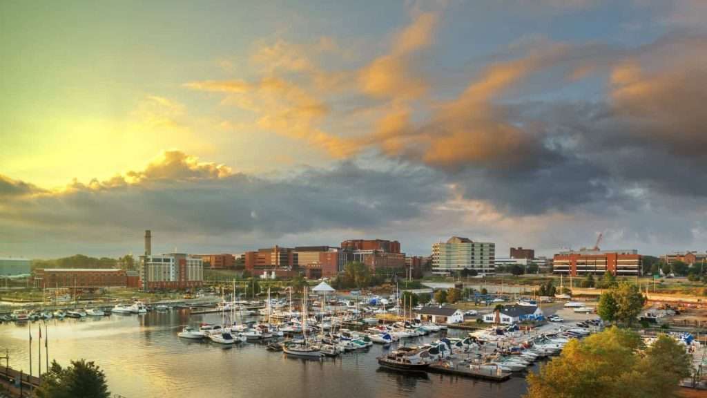 24 Waterfront Towns That Are Shockingly Affordable 3 Erie Pennsylvania