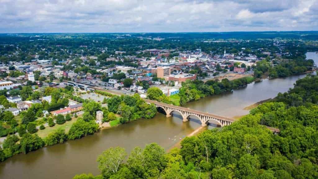 12 Classic River Towns in the U.S. That Boomers Will Love 11 Fredericksburg Virginia
