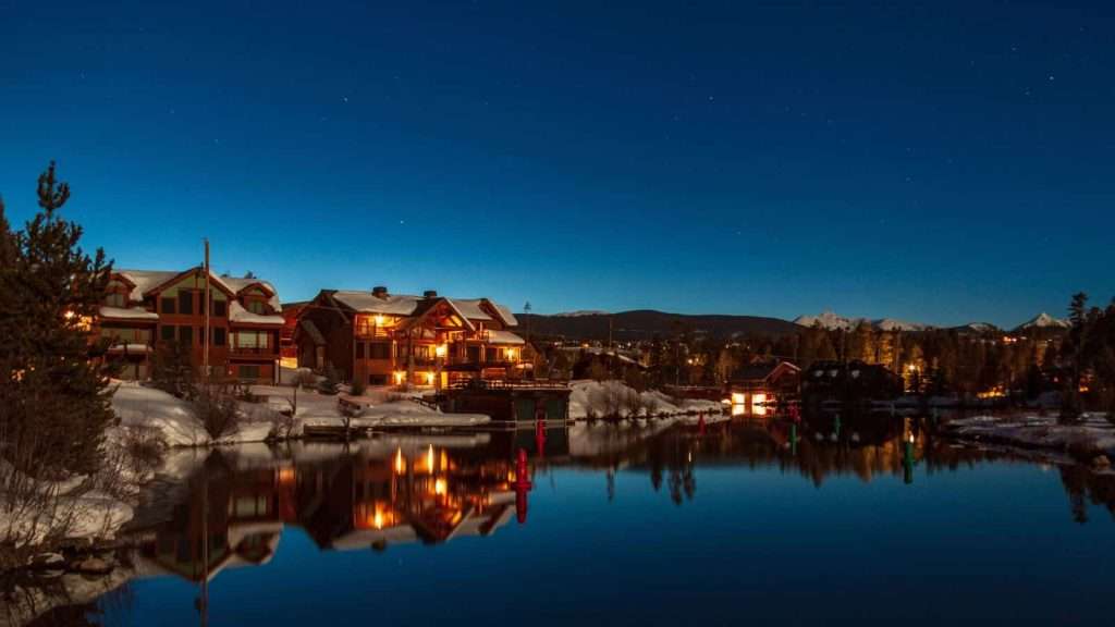 21 U.S. Lakeside Towns That Will Take Your Breath Away 5 Grand Lake Colorado