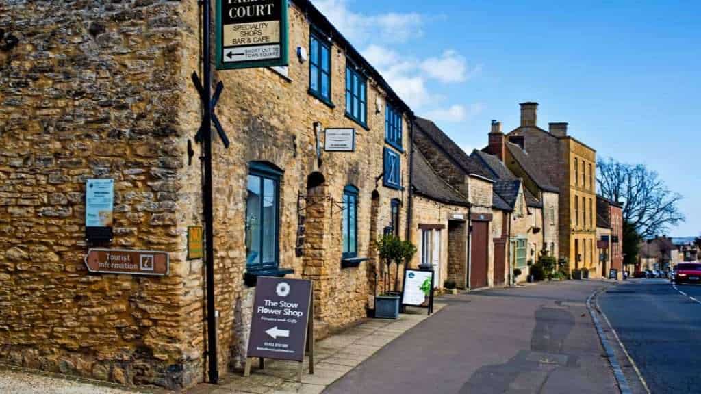 21 Idyllic Countryside Towns You Need to Experience 3 Stow on the Wold Gloucestershire