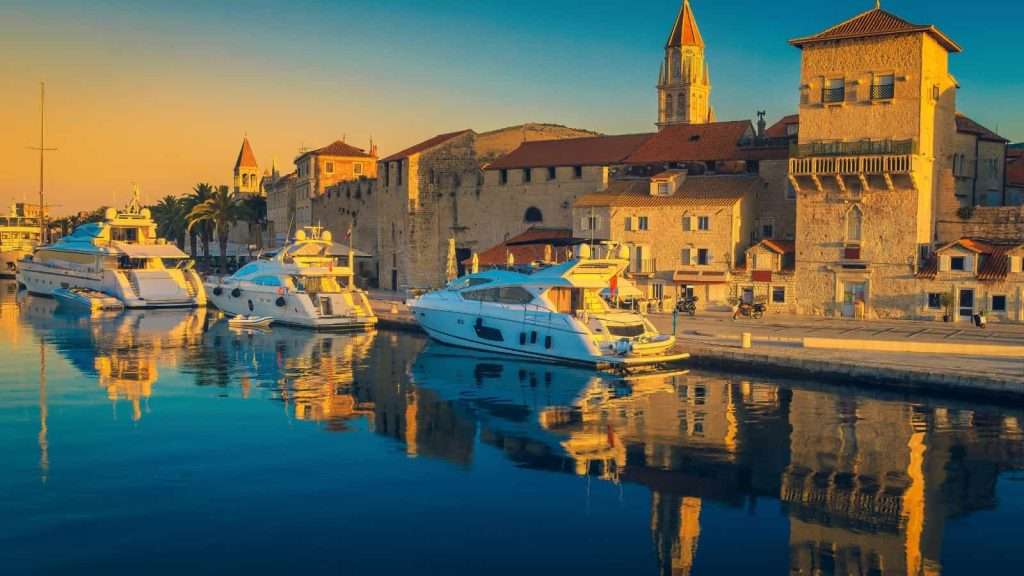 20 Small Towns Along the Mediterranean That Exude Old-World Charm 21 Trogir Croatia