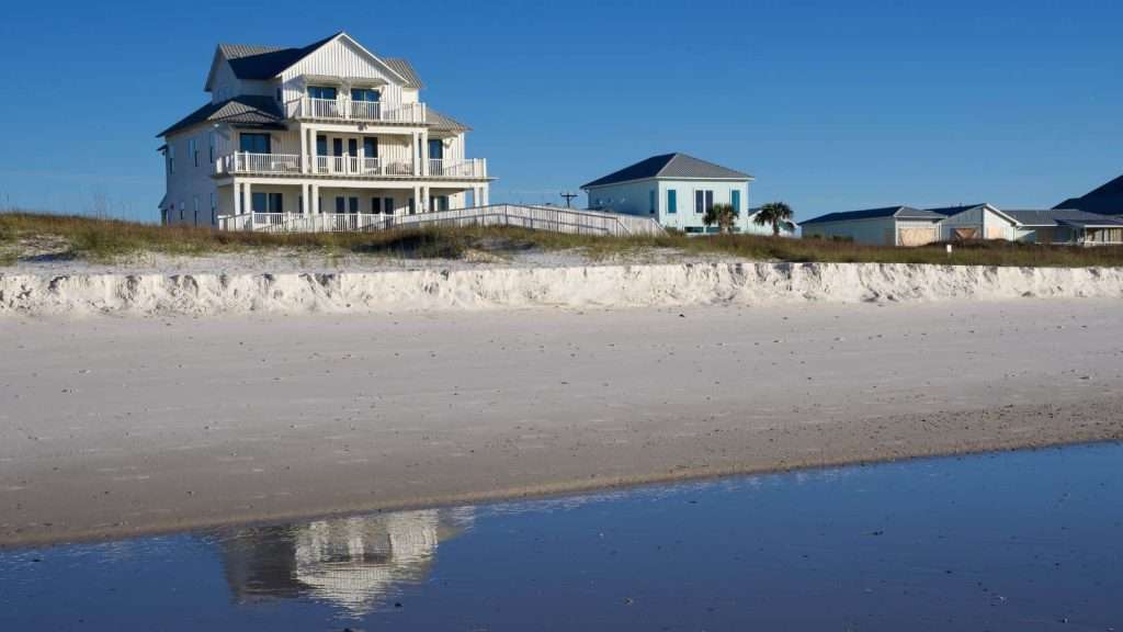 17 Luxury Vacation Spots Tucked Away in the Deep South 13 Gulf Shores Beachfront Homes Alabama