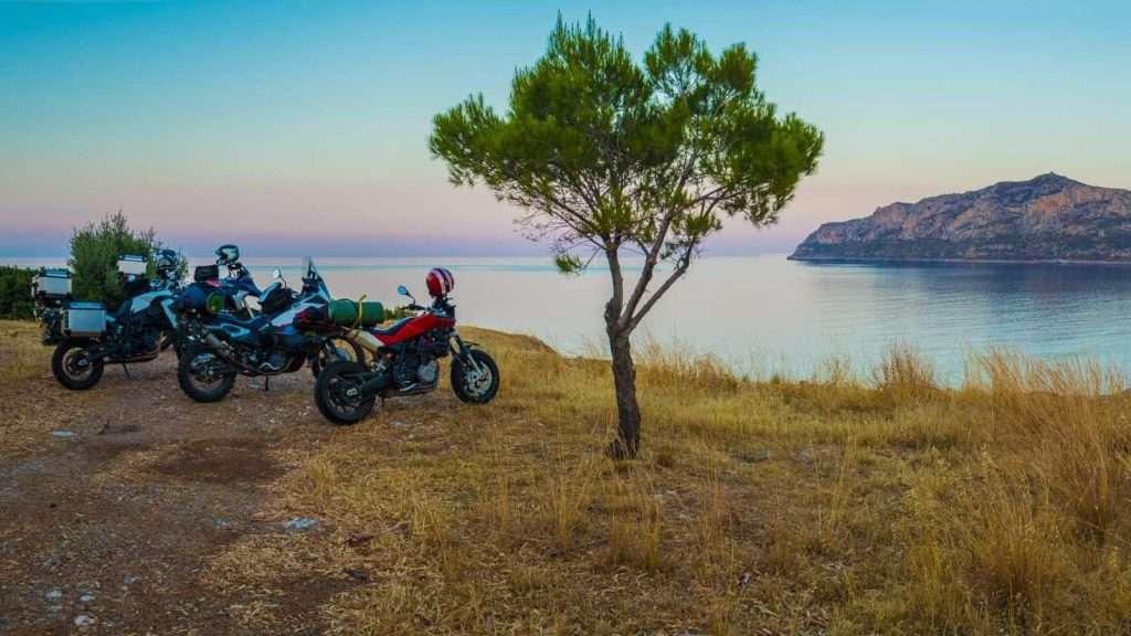 21 U.S. Lakeside Towns That Will Take Your Breath Away 22 Laconia Motorcycle Week Laconia New Hampshire motor