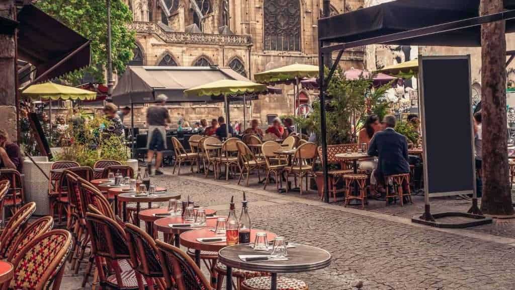 20 Coffee-Centric Cities Every Coffee Aficionado Should Visit 16 Paris France coffee place