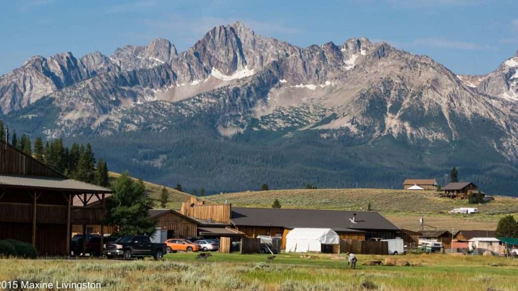 26 American Towns So Remote They Feel Completely Cut Off From Reality 10 Stanley Idaho