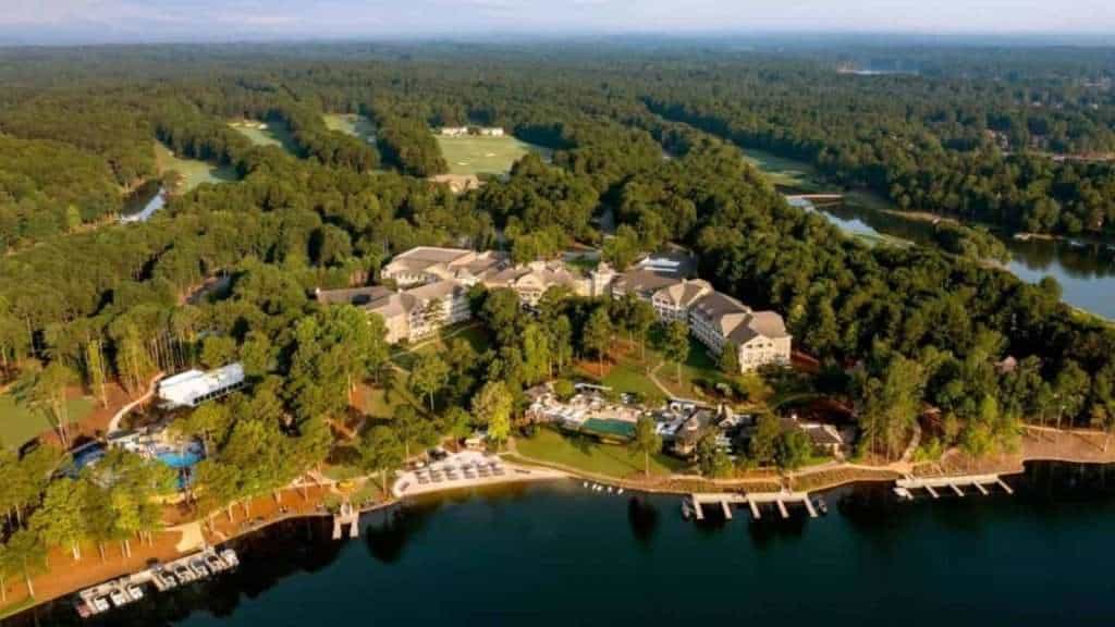 17 Luxury Vacation Spots Tucked Away in the Deep South 6 The Ritz Carlton Reynolds Lake Oconee Georgia