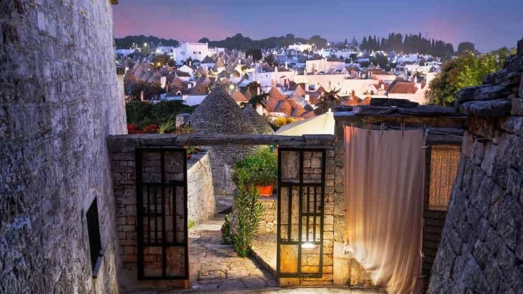 21 Idyllic Countryside Towns You Need to Experience 15 Alberobello Italy