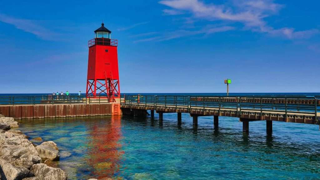 21 U.S. Lakeside Towns That Will Take Your Breath Away 14 Charlevoix Michigan