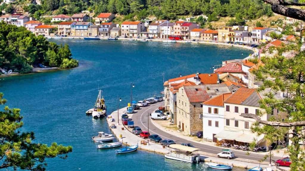 18 Affordable Travel Spots That Look Like Luxury Escapes 12 Croatias Dalmatian Coast