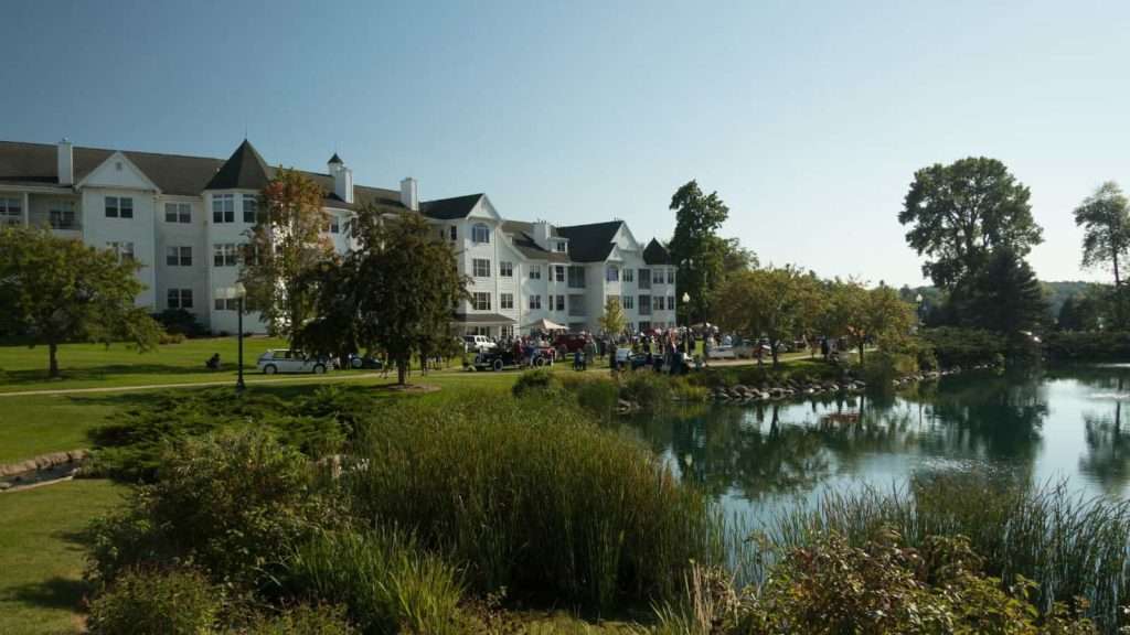 22 Cozy U.S. Villages That Look Like They Belong in a Hallmark Movie 6 Elkhart Lake Wisconsin