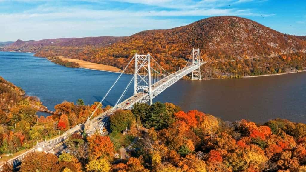 20 American Towns So Charming They Belong in a Movie 16 Hudson Valley New York USA