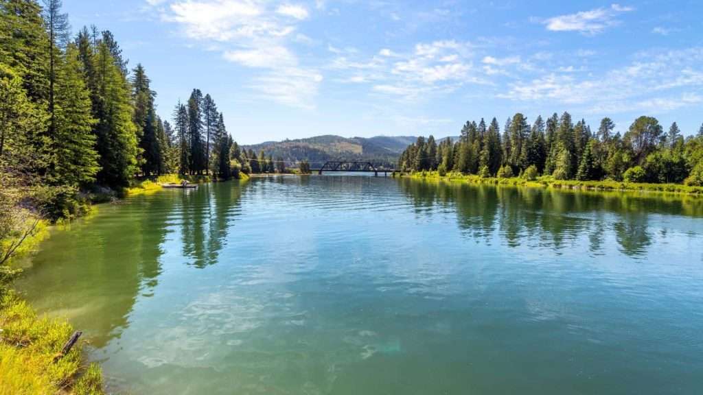 21 Breathtaking Lakes in the U.S. That Aren’t Lake Tahoe 12 Lake Pend Oreille Idaho