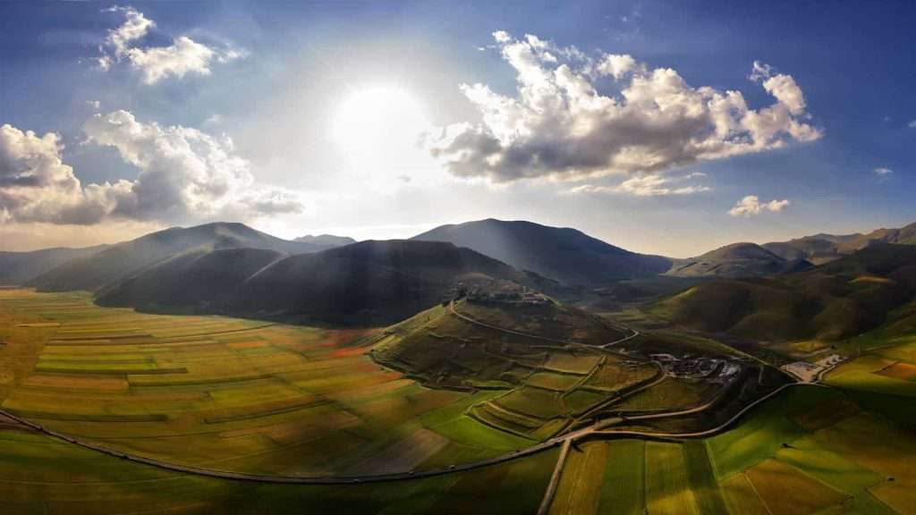21 Rustic Countryside Retreats That Will Make You Want to Pack Your Bags 7 Umbria Italy