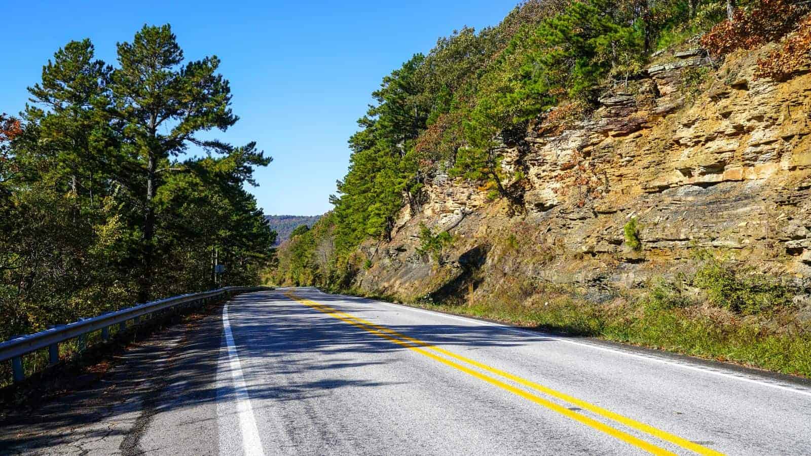 20 Amazing Road Trip Routes That Take You Through America’s Best-Kept Secrets 19 Arkansas Scenic 7 Byway
