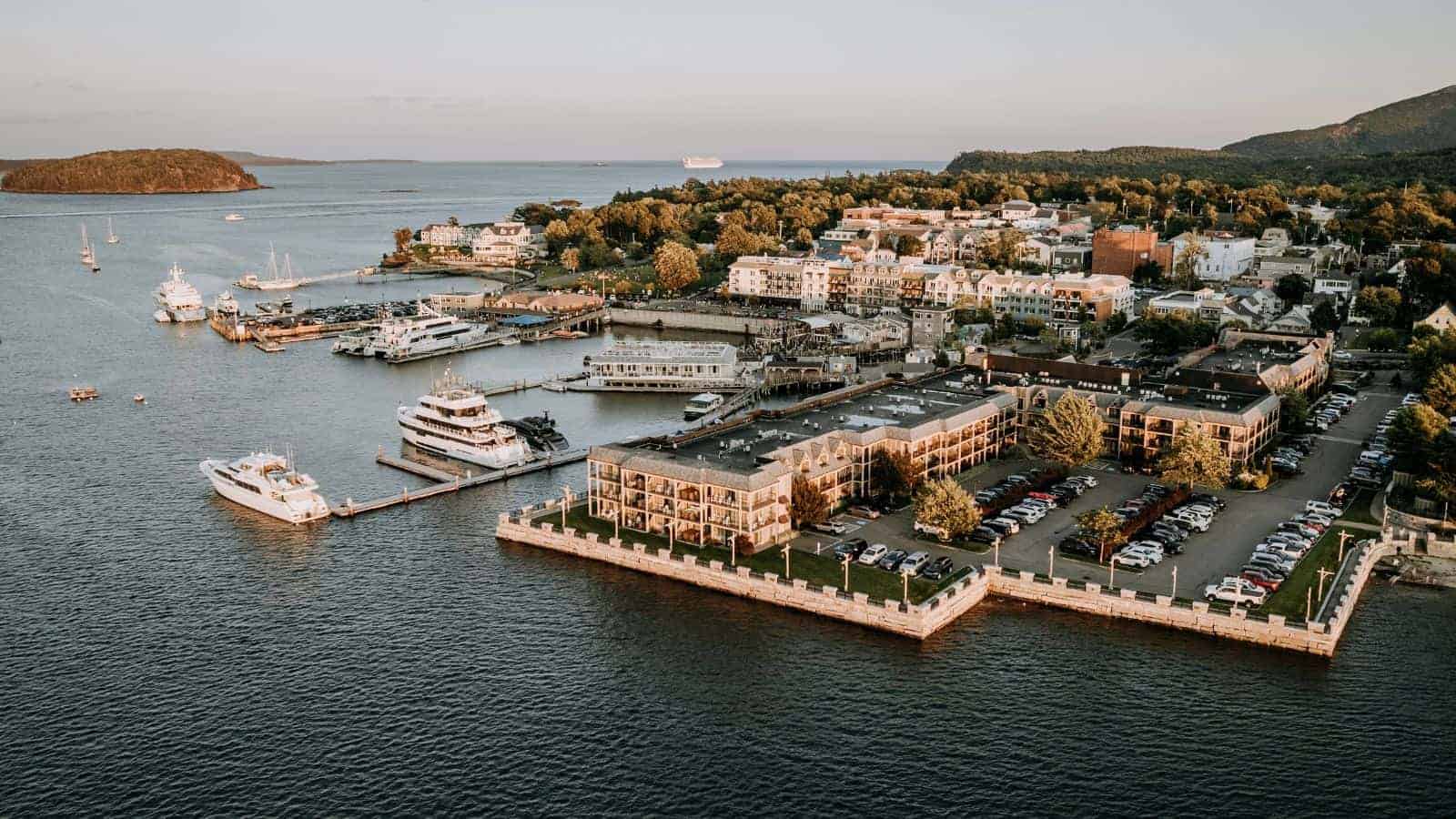18 Cozy Winter Getaways That Feel Like a Real-Life Snow Globe 12 Bar Harbor Maine
