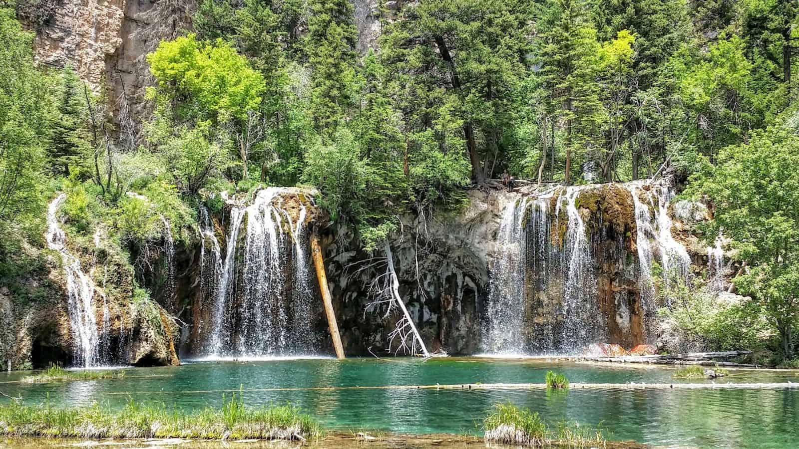 20 Lesser-Known Hot Springs Around the World for the Ultimate Relaxation 6 Glenwood Springs USA