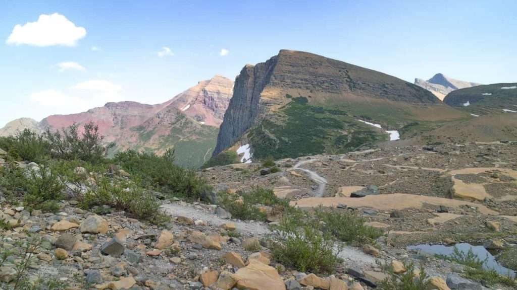 21 U.S. Mountain Towns That Feel Like You Stepped Into Another Era 22 Grinnell Glacier Overlook via Highline Trail Montana