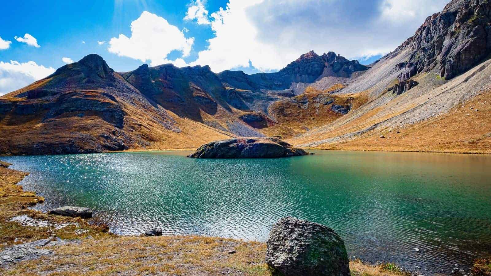 These 21 U.S. Hiking Trails Offer Some of the Most Stunning Views We’ve Seen 2 Ice Lake Basin Trail Colorado