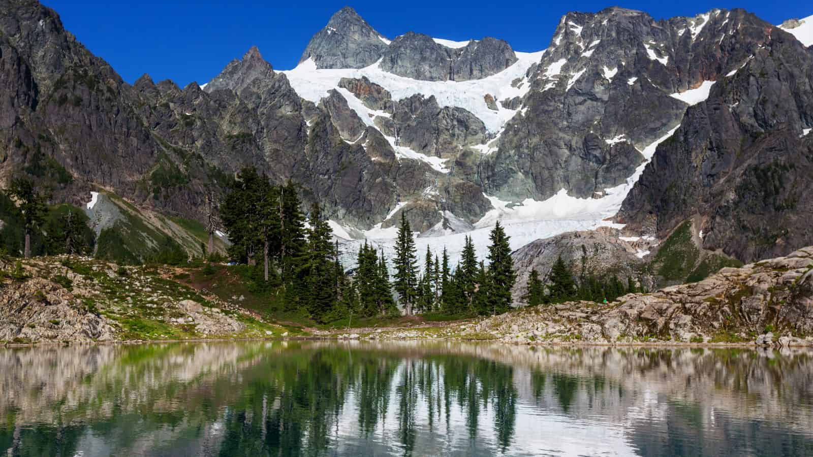 18 Quiet U.S. National Parks That Locals Prefer Over the Big Names 28 18 Quiet U.S. National Parks That Locals Prefer Over the Big Names