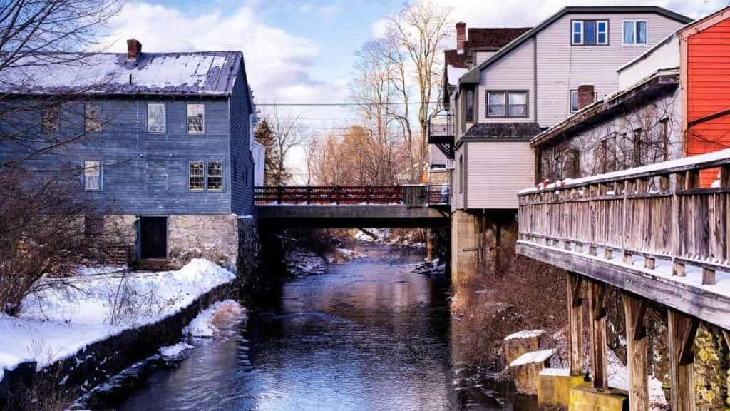 22 Cozy U.S. Villages That Look Like They Belong in a Hallmark Movie 15 Stockbridge Massachusetts