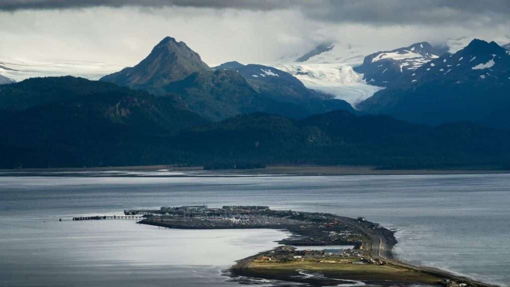 25 American Towns So Beautiful They Feel Almost Too Good to Be True 15 Homer Alaska
