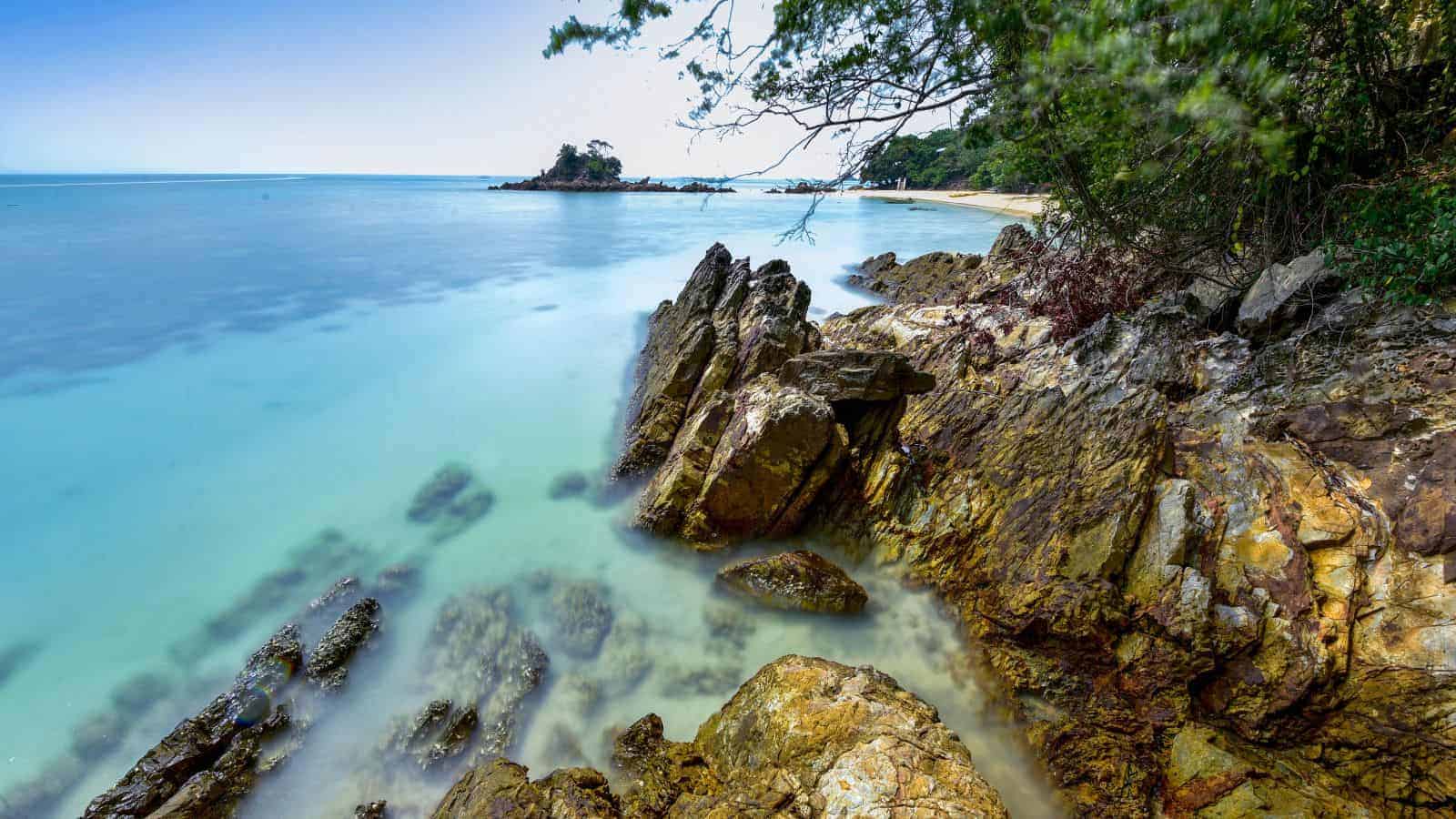 17 Hidden Beaches in Asia That Are Worth the Journey 5 Kapas Island Malaysia
