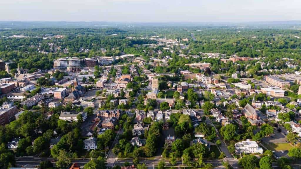 18 Eerie U.S. Hospitals and Asylums People Swear Are Still “Occupied” 13 Morristown New Jersey