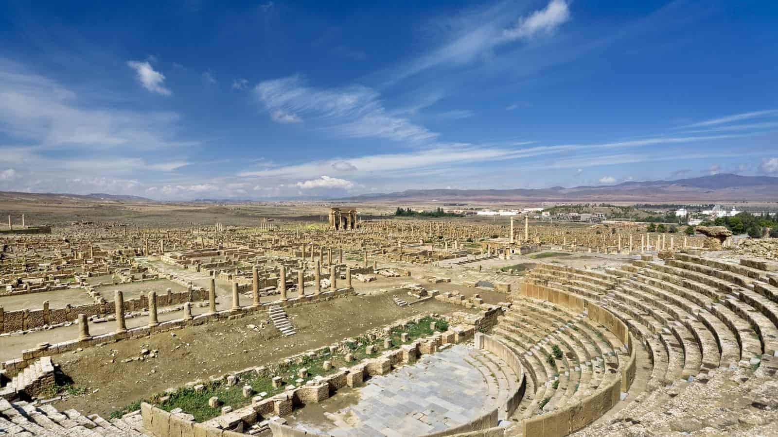 18 Historic Landmarks Around the World That Are Off the Beaten Path 12 Timgad Algerias Forgotten Roman Colony