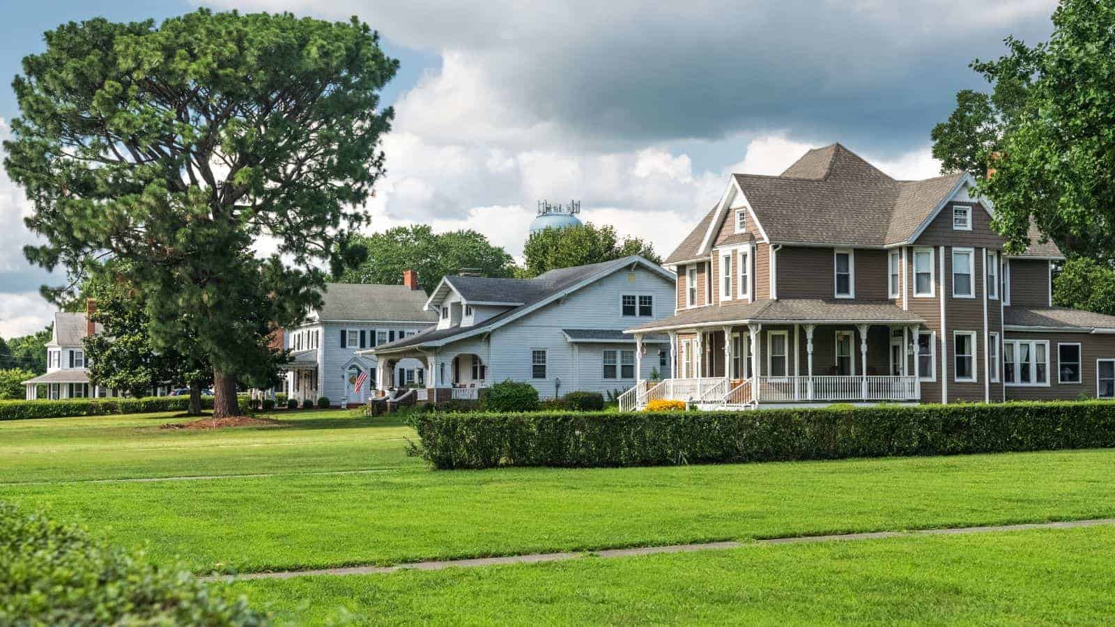 23 Dreamy Small Towns in the U.S. That Belong in a Hallmark Movie 23 Berlin Maryland